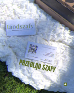 przegląd szafy z osobistą stylistką
